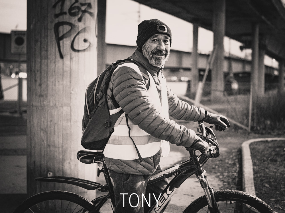 Syklisten Tony under Holmenbrua